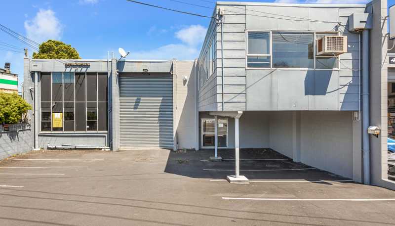 4008 Great North Road, Kelston