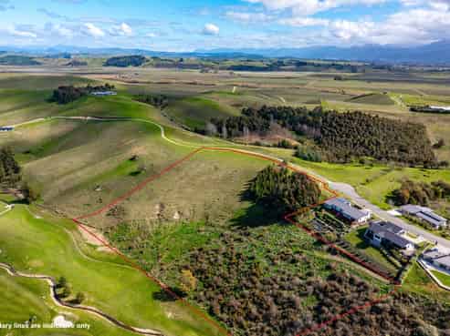 131 Marlborough Ridge Drive, Fairhall