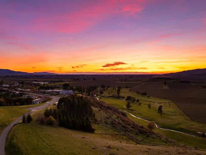 131 Marlborough Ridge Drive, Fairhall