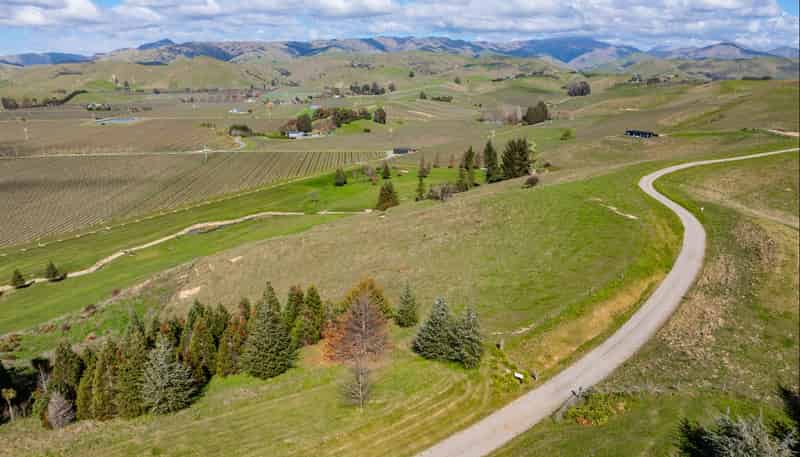 131 Marlborough Ridge Drive, Fairhall