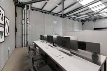 PREMIUM LOCKUP, WORKSHOP OR OFFICE