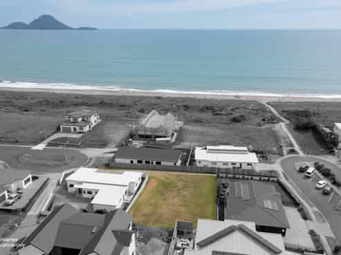 62 Pacific Parade, Coastlands