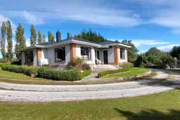 1216 Waimumu Road, Waimumu