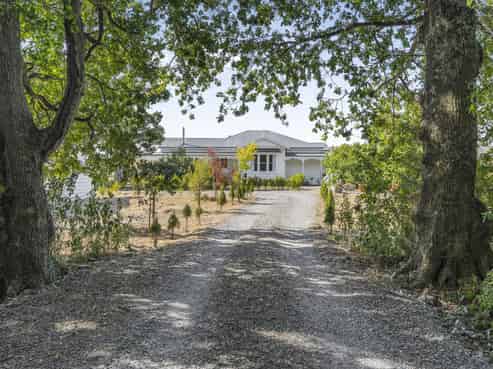487 Bluff Rangitumau Road, Mauriceville