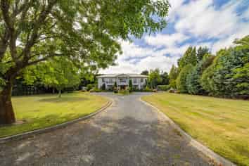 651 Pound Road, Yaldhurst