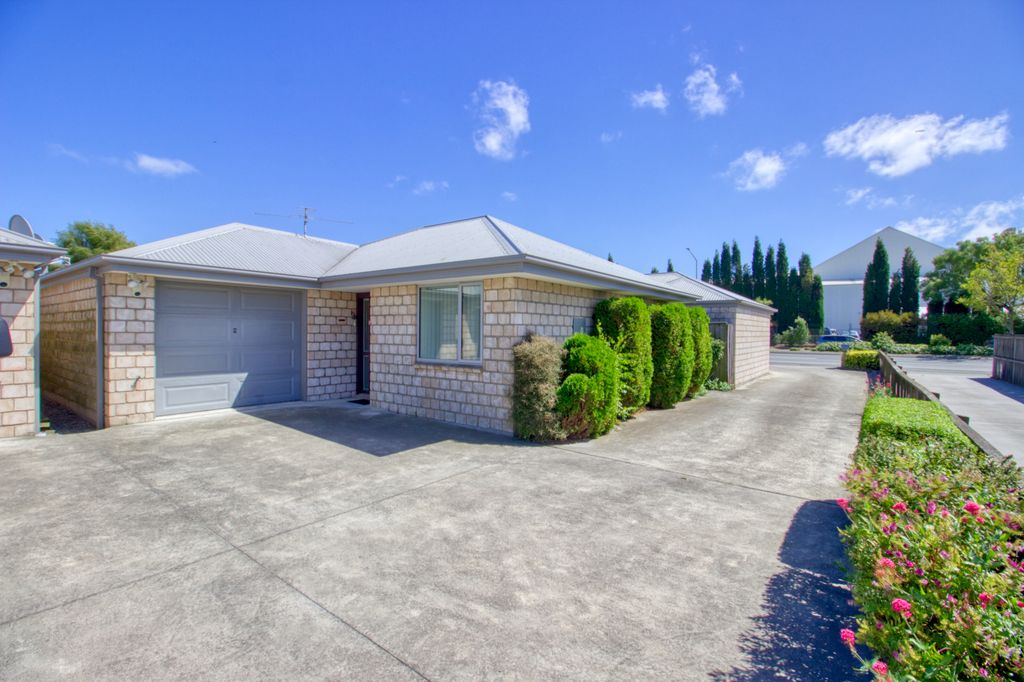 Property value 2/335 Main South Road, Hornby realestate.co.nz