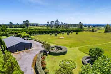 1918 Egmont Road, Kaimiro
