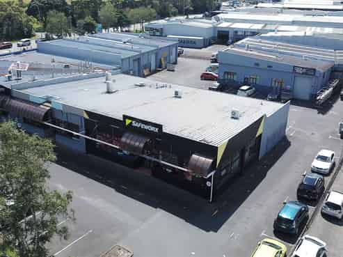 CBRE | High Profile East Tamaki Showroom