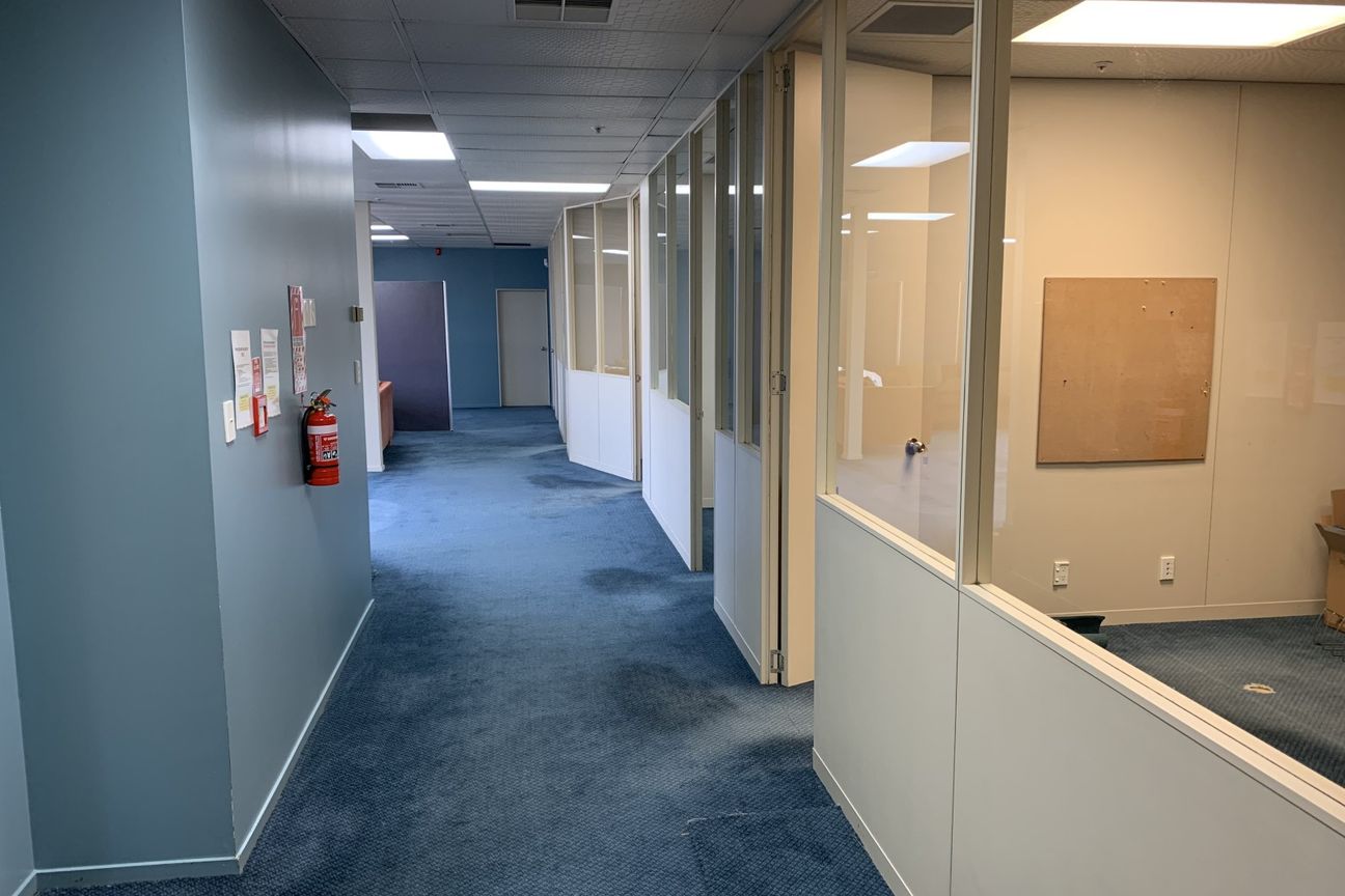 Well Appointed Office | 175 m² | Rosebank Road - Bild 6