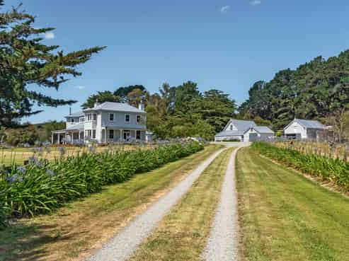 302 Riverside Road, Martinborough