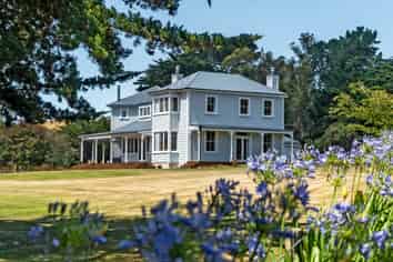 302 Riverside Road, Martinborough