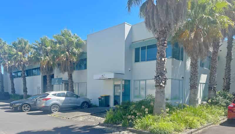 Unit A/4 Te Kea Place, Rosedale