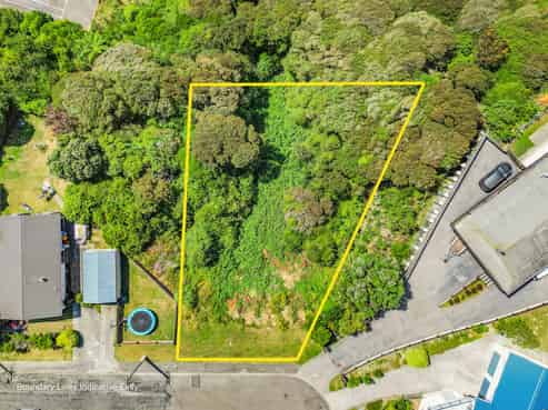 11 Makora Grove, Paremata
