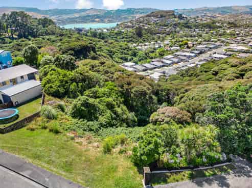 11 Makora Grove, Paremata
