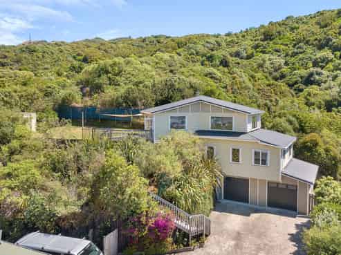 12A Aparangi Crescent, Elsdon