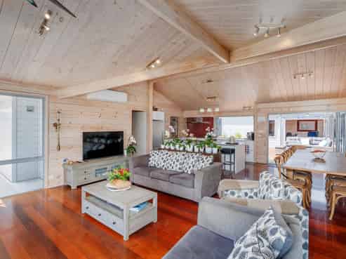 132 Harbour Drive, Matarangi