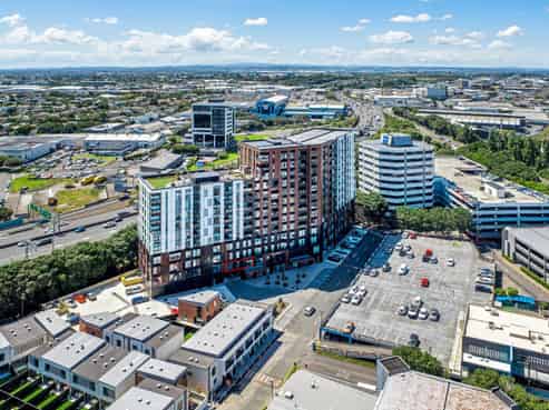 Last two offices, make the move today!