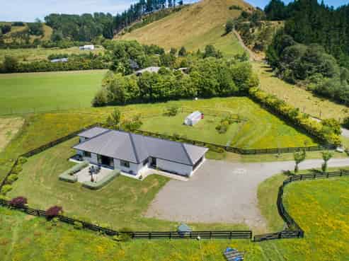 946D Finnis Road, Pohangina