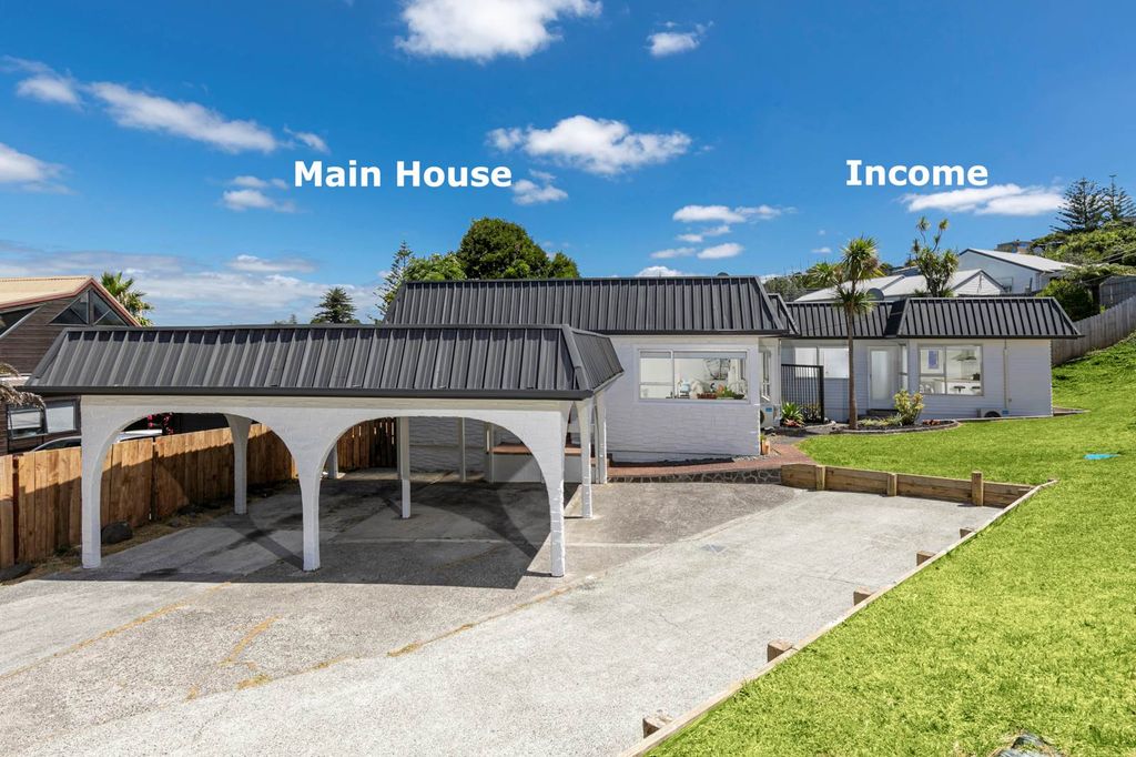 Property value 826 Beach Road, Browns Bay realestate.co.nz