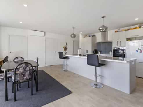 1210 Pleasant Point - Cave Highway, Cave