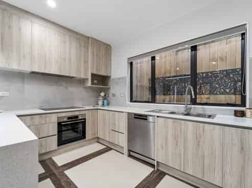 36 Walker Road, Point Chevalier
