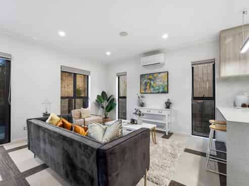 36 Walker Road, Point Chevalier