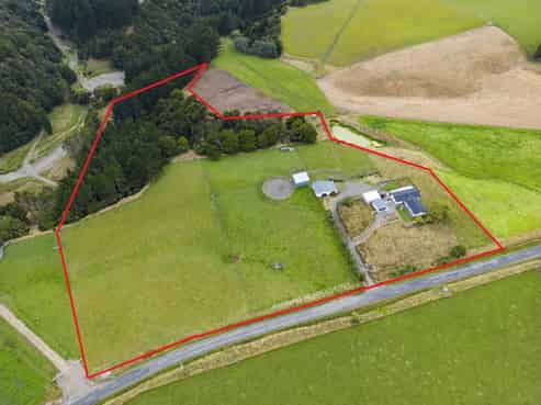 2346 Makino Road, Halcombe