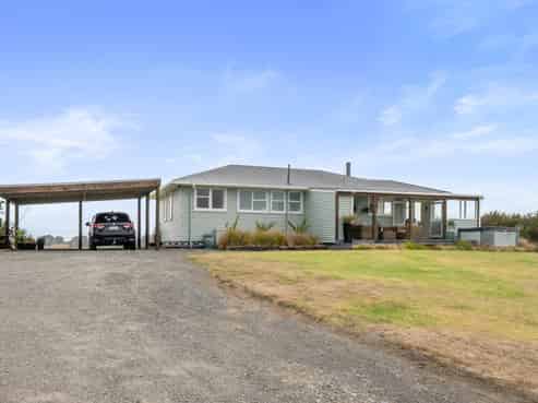 398 Hokio Sand Road, Hokio Beach