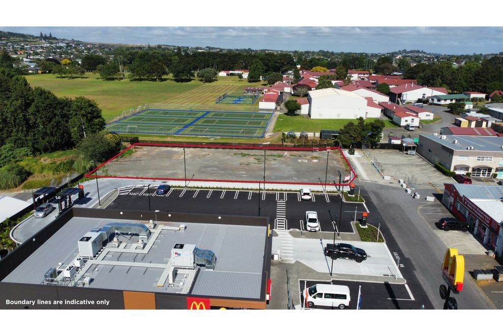 For lease 107117 Manukau Road, Pukekohe realestate.co.nz