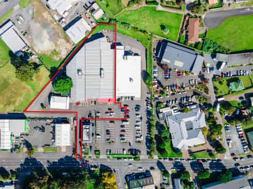 Prime investment property with national tenant