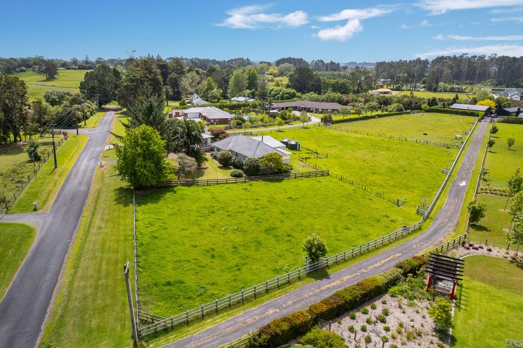 Property value - 38 Farrand Road, Kumeu - realestate.co.nz