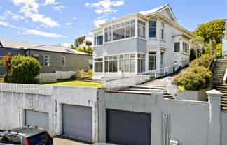 49 The Crescent, Roseneath