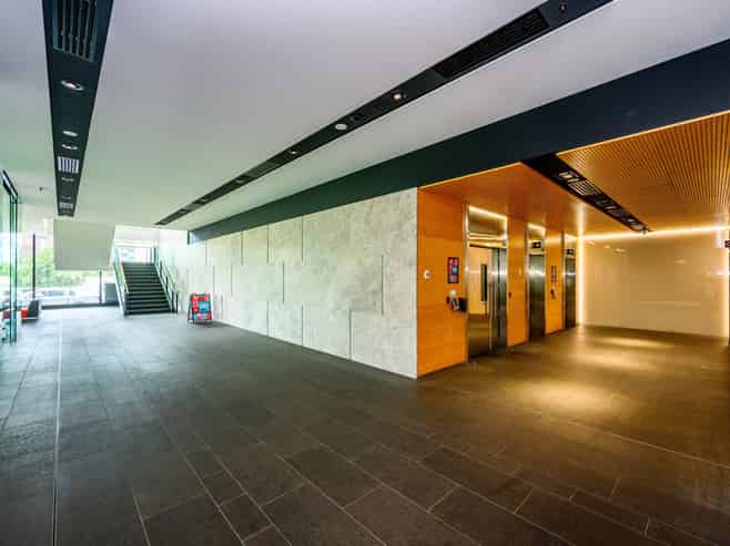 $299/sqm gross rent – ideal short term space