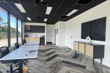 Brand New warehouse in Drury