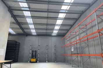 Brand New warehouse in Drury