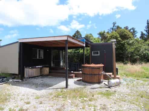 19 Nyhon Place, Haast