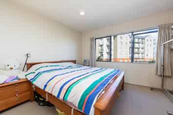 1/12 Crown Lynn Place, New Lynn