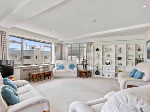 3C/274 Oriental Parade, Oriental Bay