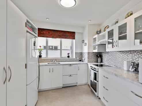 3C/274 Oriental Parade, Oriental Bay