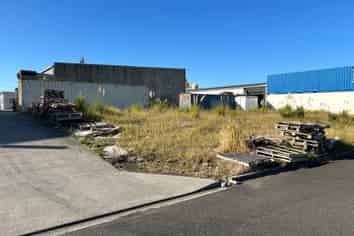 Yard – To Be Developed