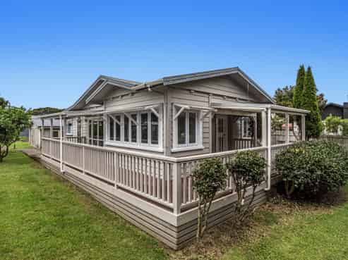 16 Howell Road, Taneatua