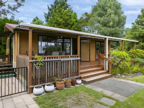 109 State Highway 1, Waitahanui