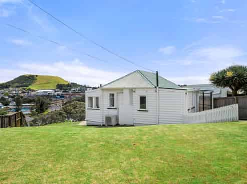 1-5/10 Church Crescent, Panmure