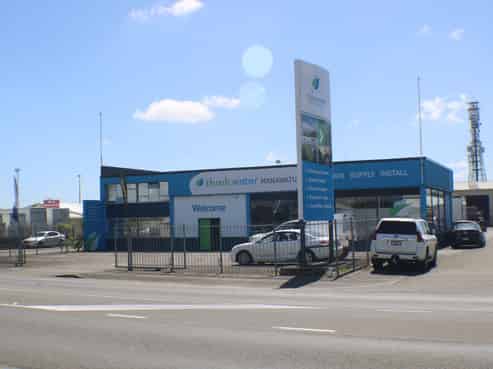 Tremaine Ave Corner - Versatile Premises