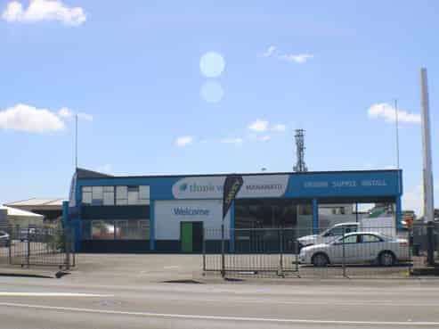 Tremaine Ave Corner - Versatile Premises
