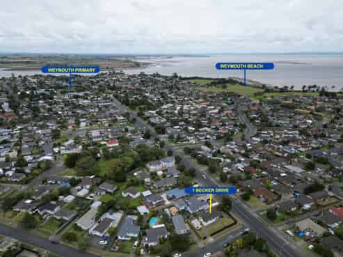 1 Becker Drive, Weymouth