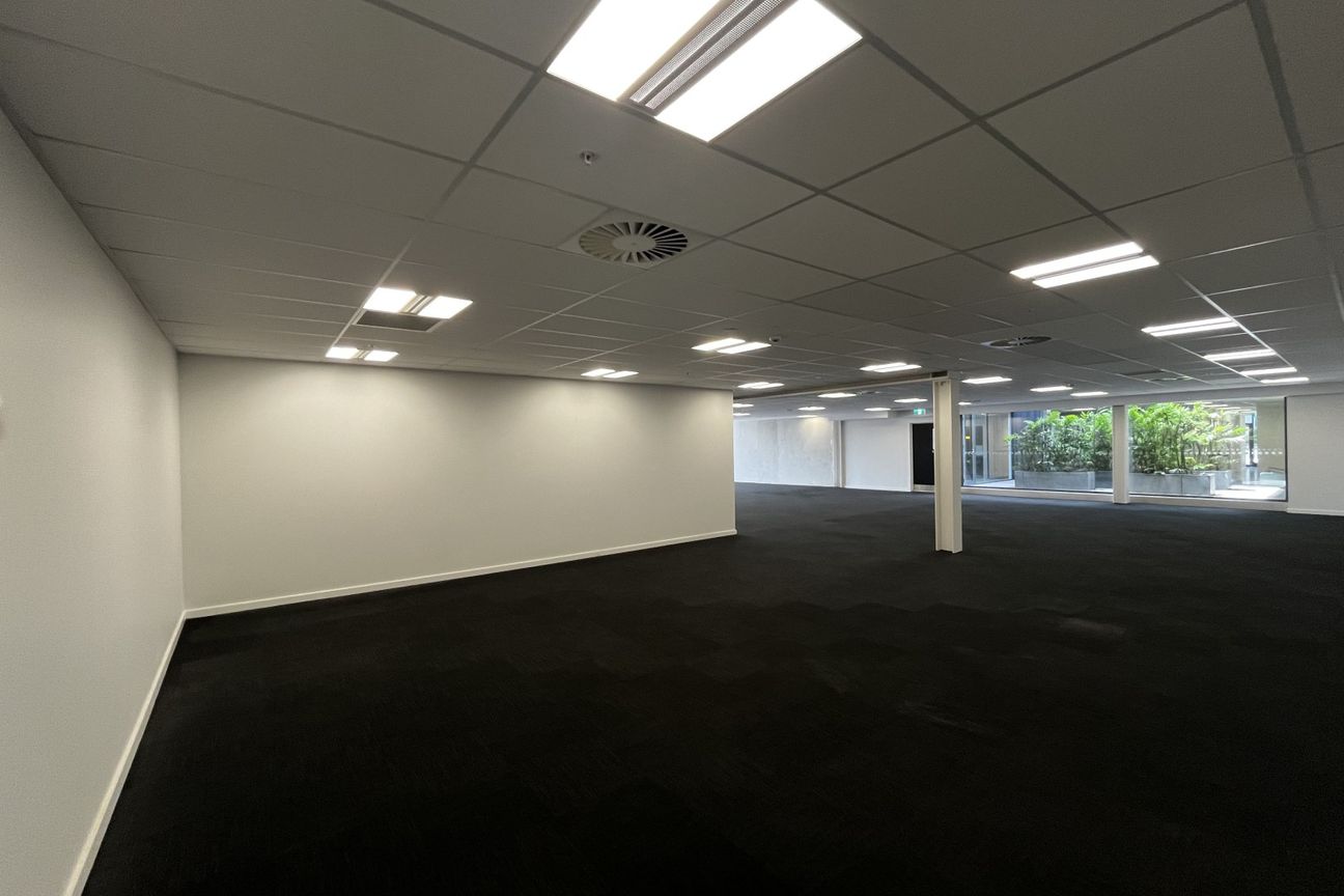 Strategic office location - Altro