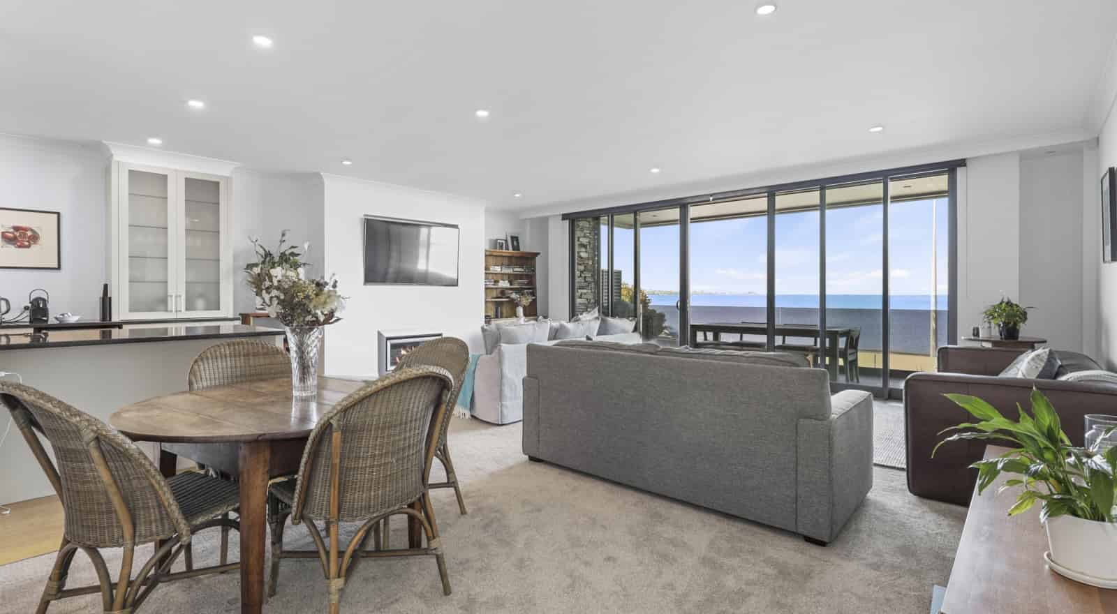 2/88 Lake Terrace, Taupo, Taupo For Sale realestate.co.nz