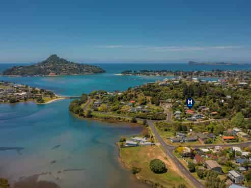 10 Gallagher Drive, Tairua