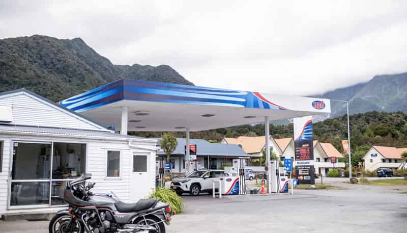 50 Main Road, Fox Glacier